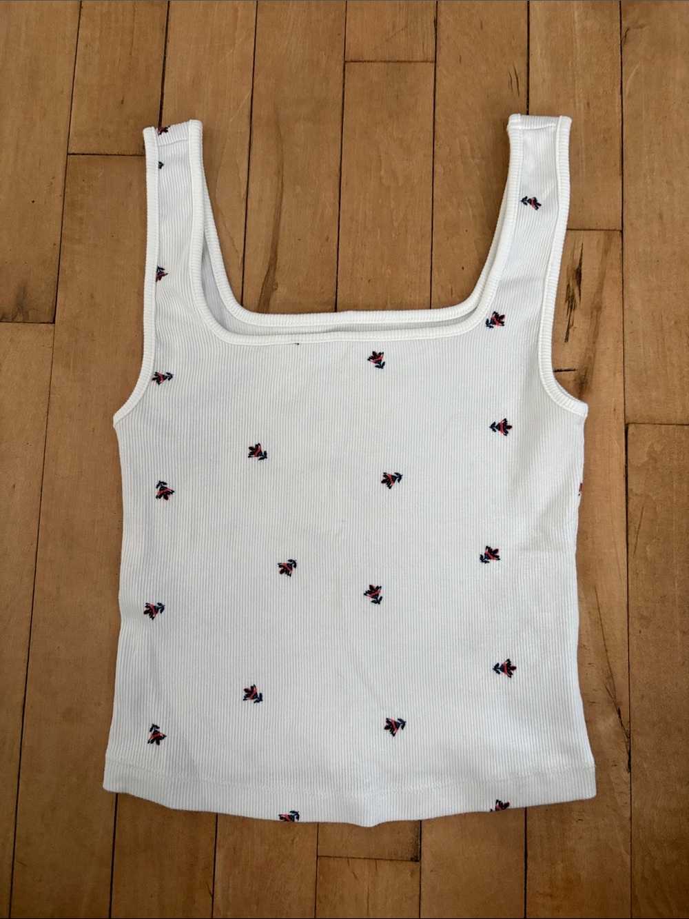 Old Navy White Ribbed Tank Top with Tiny Floral Design